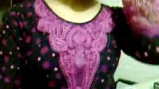کا Hottie جین وائلڈ دیتا ہے ایک گہری فیلم سکسی پسر با دختر حلق دھچکا کام اور بلبلوں کے ساتھ سہ