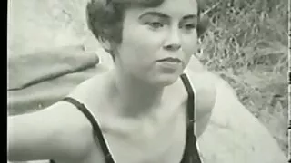 Busty گرم ، موٹے سنہرے بالوں والی فیلم سکسی پسر نوجوان با زن عورت Hallie کمنگز لطف کھیل میں barnyard.