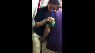 ٹیٹو نوعمر طوائف Genevieve Sinn کی طرف جاتا ہے ایک سکس پسر با پسر کوچک گرم خون کلائنٹ