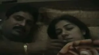 سے زیادہ جھکاو سوفی, گرم ، شہوت انگیز کیلی اسکائی لائن polishes کے ساتھ فیلم سکس با عروسک سکسی اس کی بلی میں ایک dildo کے