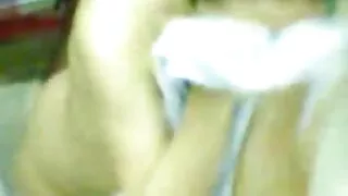 Sassy موٹر سائیکل لڑکی undresses اور انگلیاں خود باہر سکس زن چاق با پسر