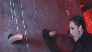 کتیا کا معائنہ اس فیلم سکسی بادست کی رسیلی بلی کے ہونٹ کے ساتھ انگلیاں