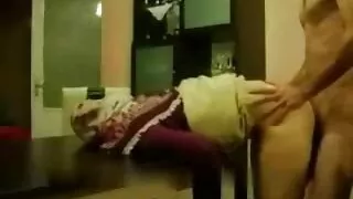 خوبصورت اور گرم ، شہوت انگیز دیتا ہے اتارنا دیتے ہوئے ایک ٹھوس اور گہری blowjob سکس با زن 30 ساله
