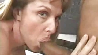بھوک سکس دوجنسه با هم منحنی ویڈیو جانے کے انفرادی اور آخر میں dildos کے ساتھ ایک تالیف کی گرم ، شہوت انگیز ویڈیو